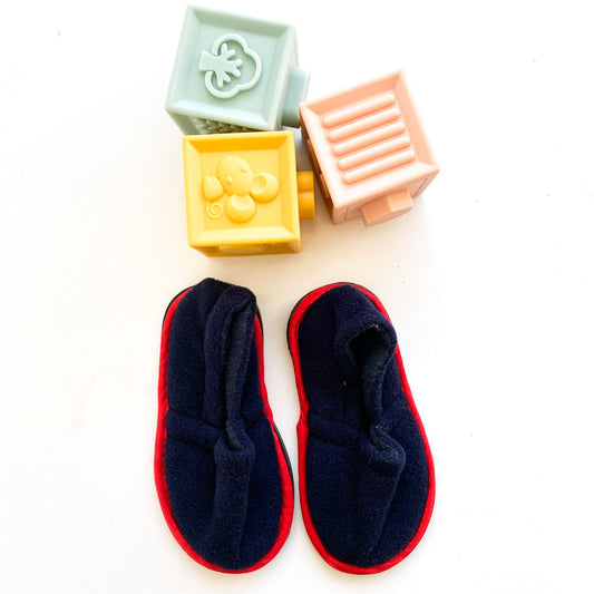 Pick n Pay - Slippers - Size 4/5 - 14cm