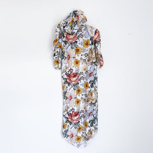 Floral - Sleepgown and beanie - 0-3 months