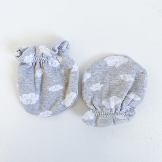 Clouds - Mittens - Newborn