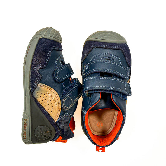 Biomecanics (Spain) - Shoes = EU 23 (15.5cm)