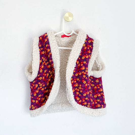 Qtee - Fluffy Gilet - 3-4 Years